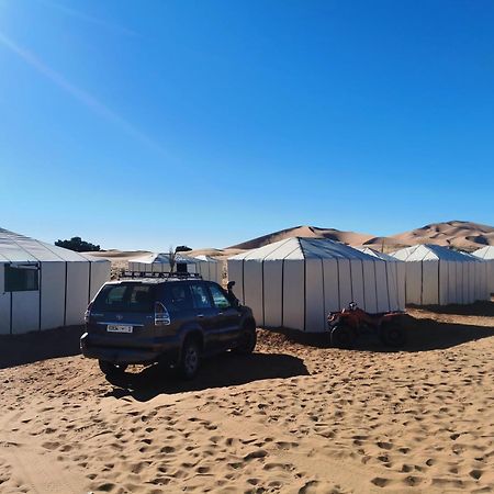 Готель Sahara Dream Luxury Camp Мерзуга Екстер'єр фото