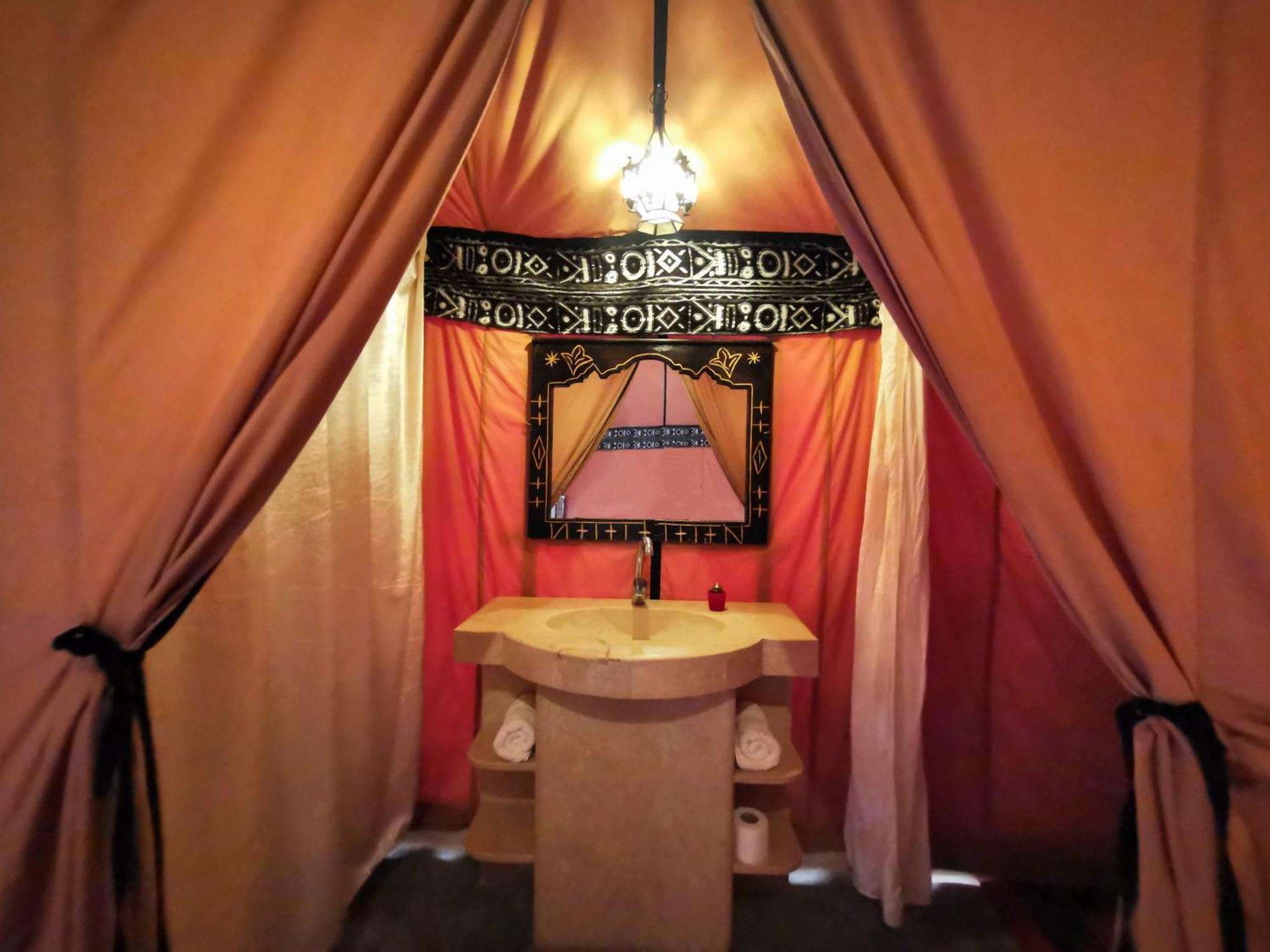 Готель Sahara Dream Luxury Camp Мерзуга Екстер'єр фото